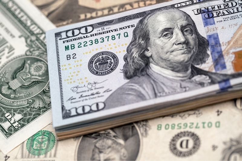 Cash to carry on the plane
