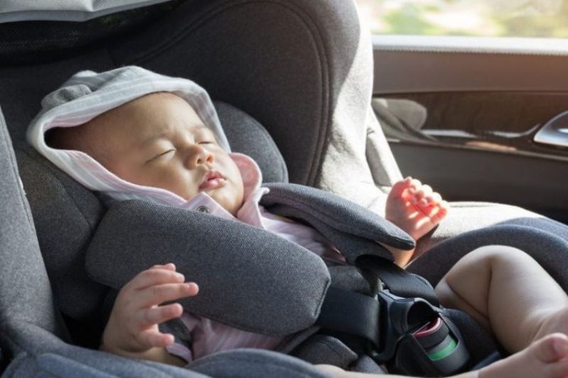 Child seats installed on cars and motorcycles
