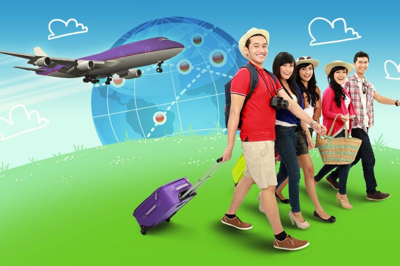 Buying a round-trip flight ticket to Da Nang saves considerable costs