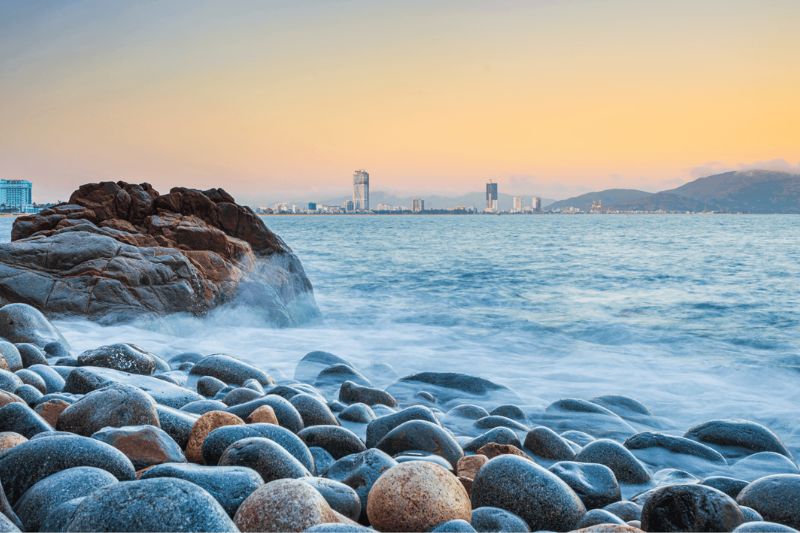 Book cheap flight tickets to Quy Nhon with HoaBinh Airlines
