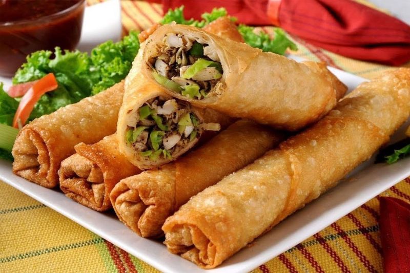 Fried spring rolls - a traditional dish with an unforgettable taste of Vietnamese people