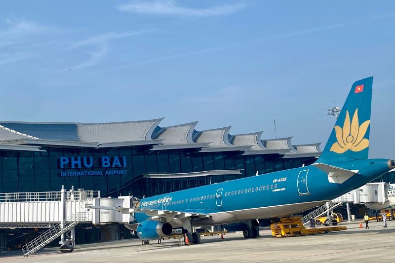 How to move to Phu Bai International Airport in Hue?